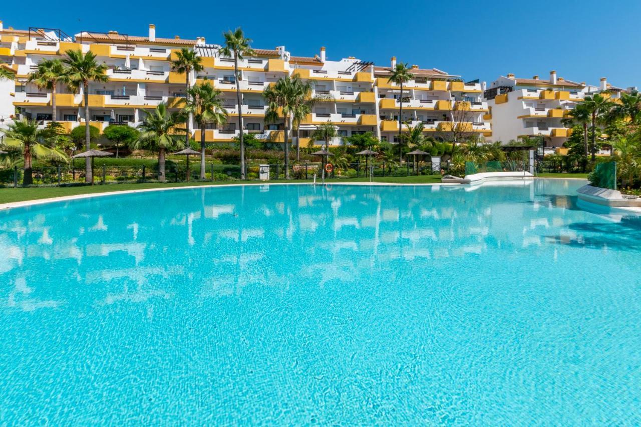 2Br Calanova Grand Golf - Wifi/Ac/Pool Apartment Малага Екстериор снимка